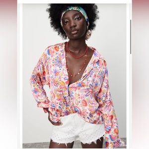 EUC ZARA SATIN LIKE FLORAL PRINTED BUTTON DOWN OVERSIZED TOP BLOUSE SZ M
